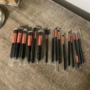 *New* 16 piece Bestope Complete Makeup Brush Kit